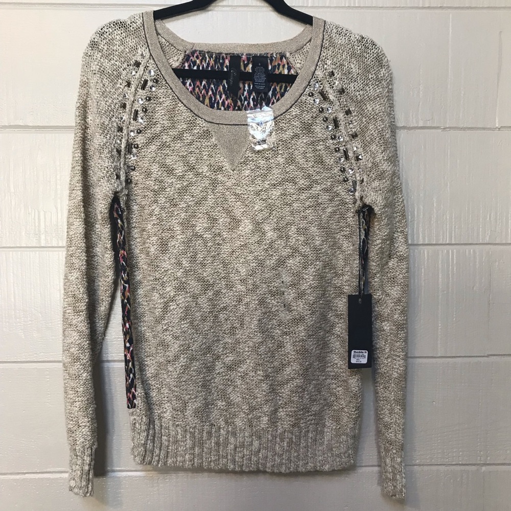 BKE Boutique • Gold Long Sleeve Sweater Small